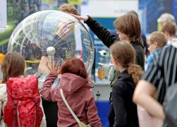 Wissenschaft Erleben Jena Begeistert Mit Zwei Grossen Festivals 17